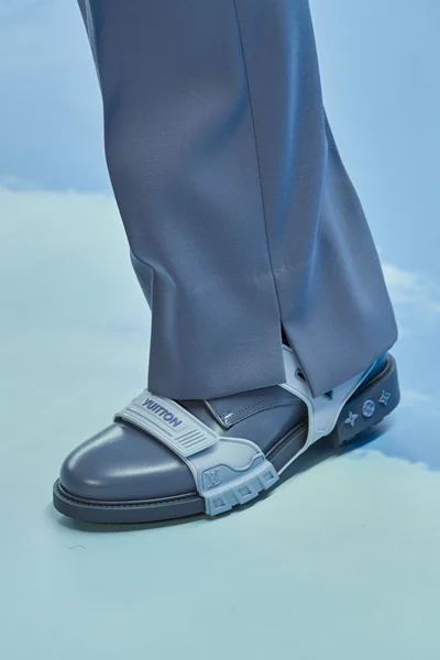 Look 50